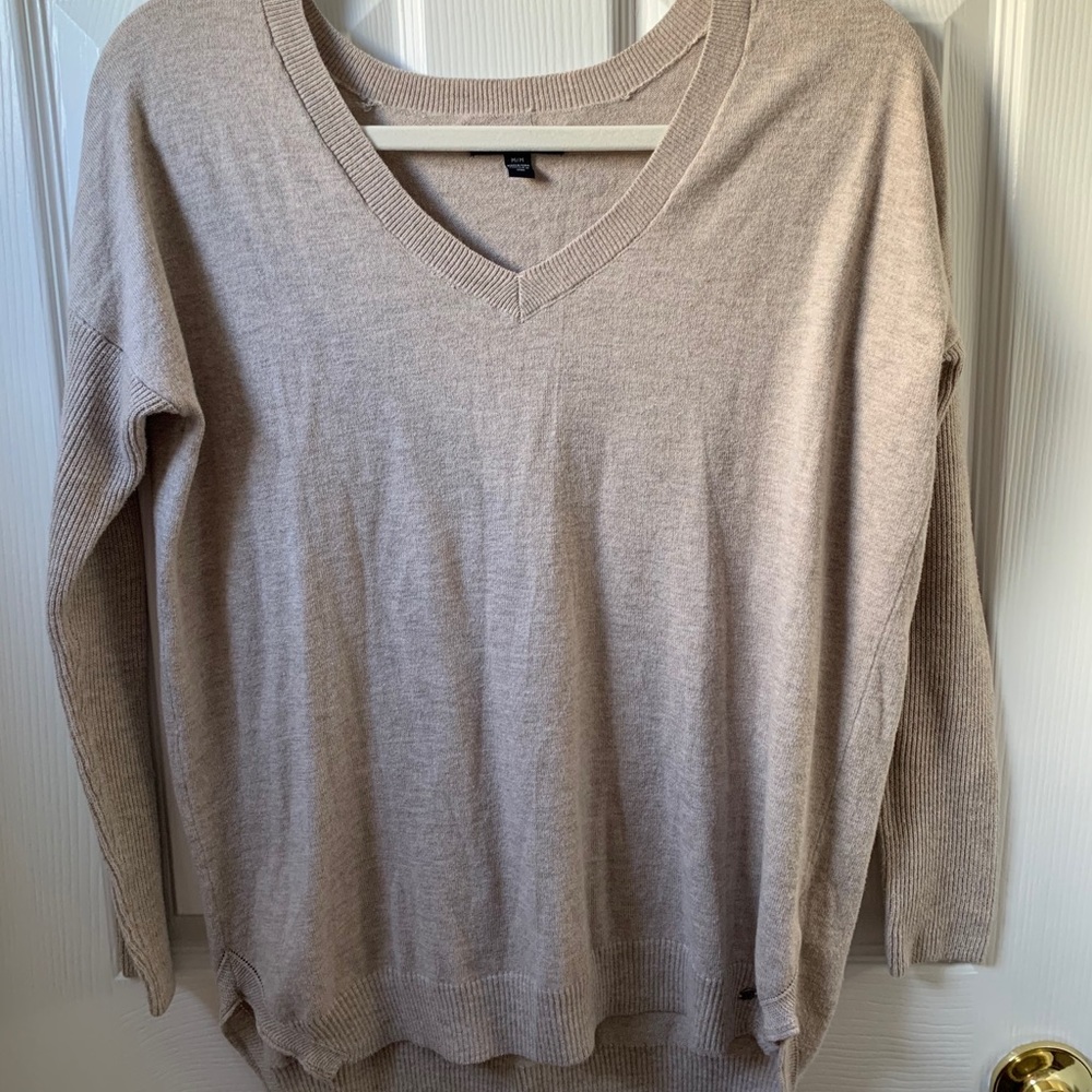 American Eagle sweater
